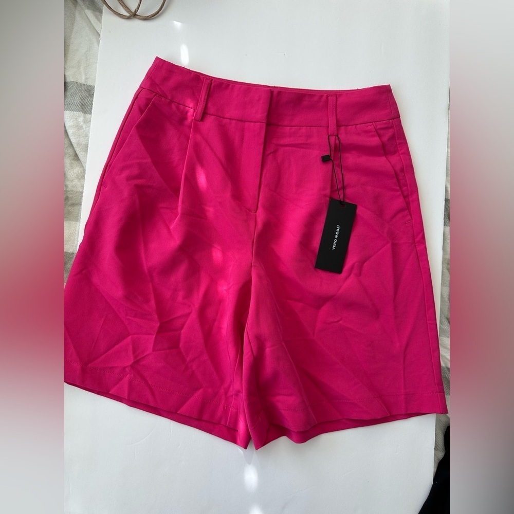 Vero Moda - Shorts